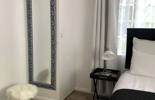 Charming Executive Studio, Solar Power, Wifi - Foto 2