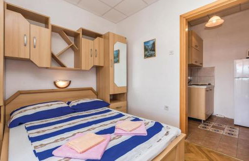 Beautiful Apartment In Dinjiska - Foto 16