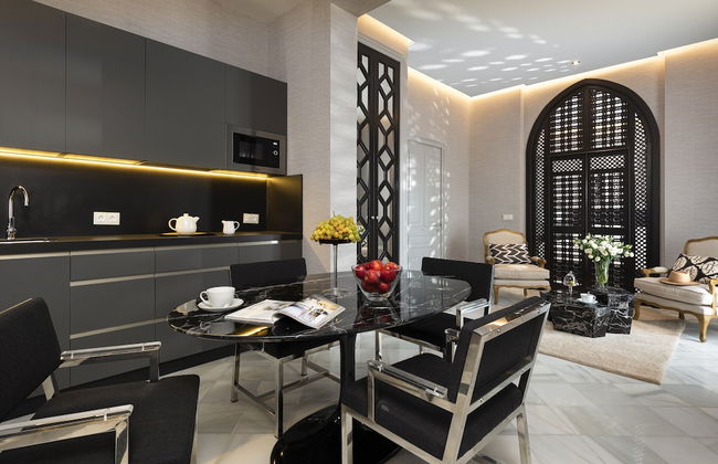 Casa de Triana Luxury Suites by Casa del Poeta - Photo 20