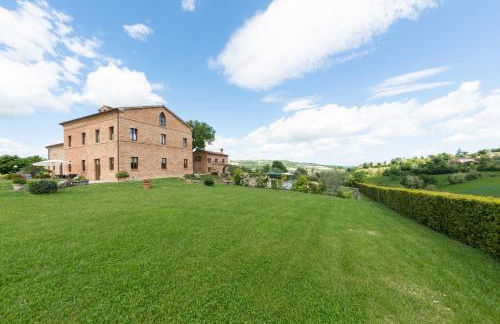 Dreamy Brick Villa With Unbelievable View And A Pool - Foto 28