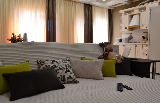 Townhouse Park & House - Photo 24