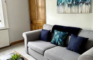 2-bedroom house in Cheltenham town centre - Photo 23