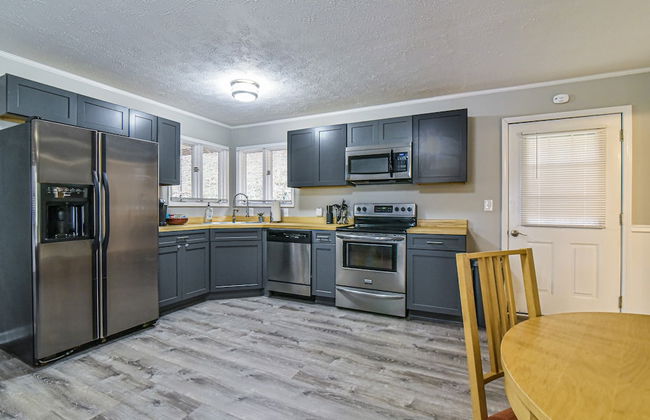 Pinners Compound- 4 BR hot tub fire pit - Foto 10