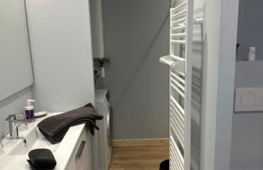 Appartement Design IX - Port du Rosmeur - Sublime Vue Mer - Parking - Foto 15