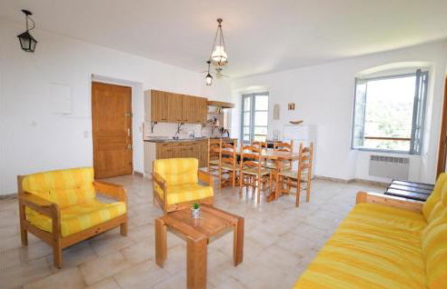 1 Bedroom Amazing Apartment In Ghisoni - Foto 9