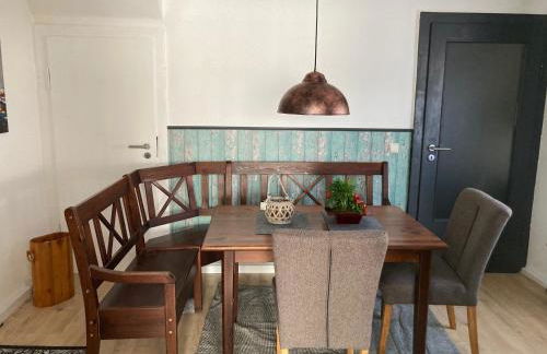 Gemütliches Ferienhaus 70qm mit Garten Sitzecke Grill 5 Minuten zum See - Foto 5