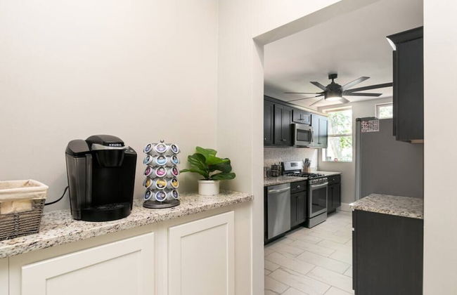 Cozy Family Home - Walk to MO Botanical Gardens - Photo 33