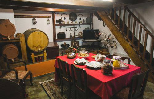 Litheon House - Photo 16