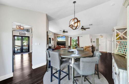 Heated Pool, Sleeps 10, Relaxing Lanai, Near Beaches, Pet Friendly! - Foto 22