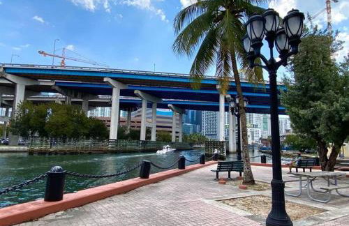 Cozy Apartment Near Brickell - Foto 31