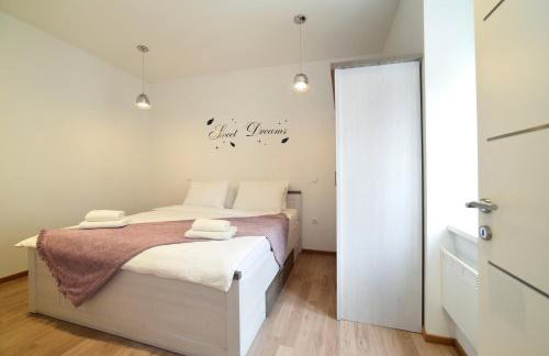 Lumi Primorska - Bright & Peaceful Courtyard Apartment - Foto 28