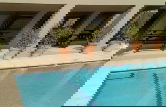 Remarkable 3-bed Apartment in Fourways, Sandton - Photo 1