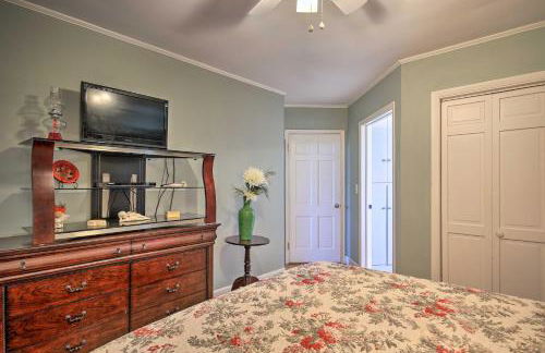 Quiet Lakefront Retreat with Boat Ramp and 2 Docks - Foto 13