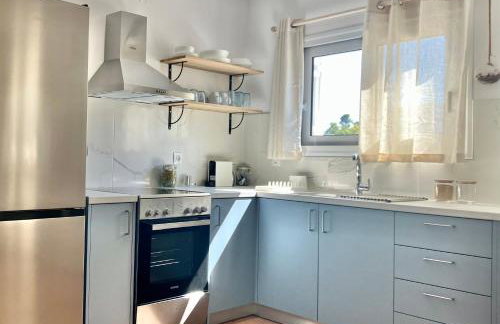 The Little House by the Sea - Foto 1