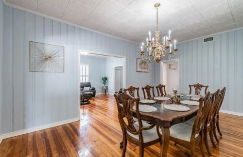 A Large Tropical Estate with 2 Acres of Space home - Foto 12