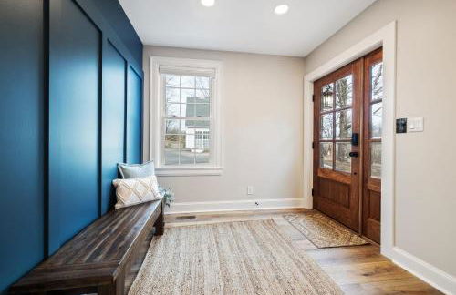 Tranquil Mountain Escape Luxurious 5-Bedroom Farmhouse with Pool - Foto 4