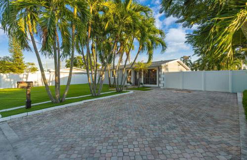 Prized by Florida |Private Pool and HotTub Oasis| - Foto 48