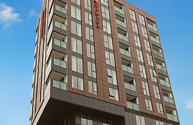 Ramada Suites By Wyndham Victoria Street West - Photo 52