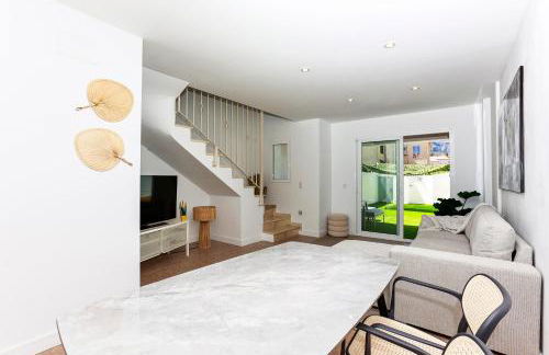 Bonito adosado en las rotas (Denia) - Photo 1