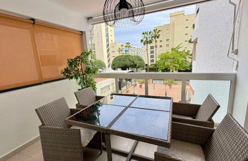 Marbella Beachside Apartment - 1 Min Walk to beach - Photo 7