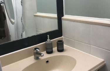 T2 front de mer piscine parking terrasse du samedi au samedi juillet août 2026 - Foto 18