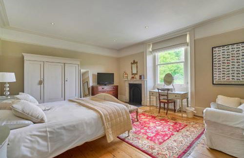 Luxury Big House Berkeley House near Bath - Photo 54