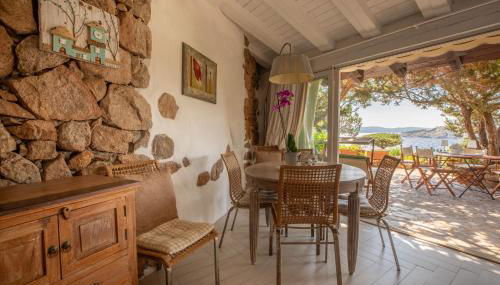 PORTO ROTONDO SPLENDIDO APPARTAMENTO CON GIARDINO VISTA MARE - Foto 5, Garden view