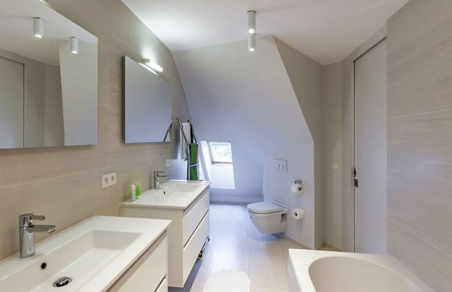 Modern Holiday Home Near Bruges and the North Sea - Photo 22