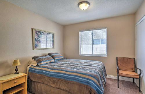 Sleek Vegas Home with Private Pool, Game Room! - Foto 18