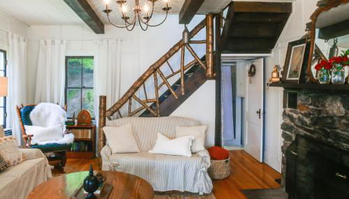 Authentic 1912 Adirondack Lake Camp with Fire Pit - Foto 3