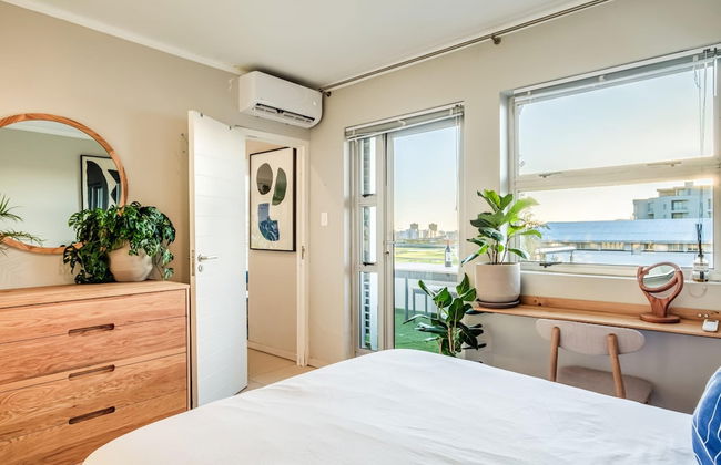 Extraordinary Stay in Mouille Point The Apartment - Photo 24