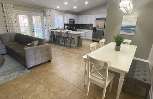 Cozy spacious house, pool heater, spa, firepit - Foto 3