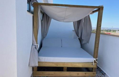 ALZIRA BONITA Apto con terraza y cama balinesa les barraques - Foto 7