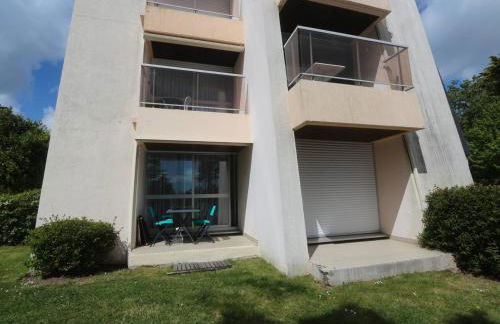 Bénodet : Superbe T2 rénové à 100m de la plage, parking inclus - FR-1-481-90 - Foto 2