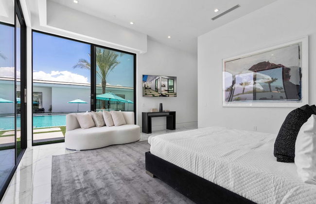 Sleeps 26 Pool, Hot Tub, Pickleball & Putting Green Bravo Villa #12 by Avantstay - Foto 21