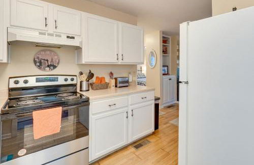 10 Mi to GSMNP Scenic Lake in the Sky Retreat! - Foto 10