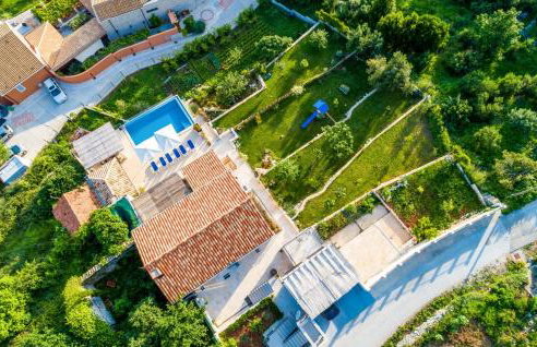 Three-Bedroom Holiday Home In Brsecine - Foto 14