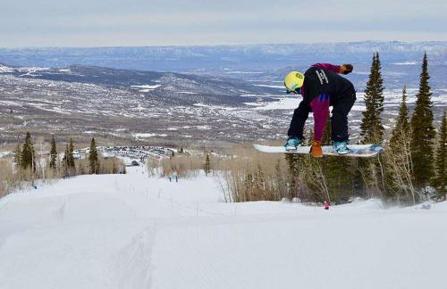 Ski and Ride Mountain Haus - Hot Tub, Fire Pit, Game Room & Deck - Foto 77