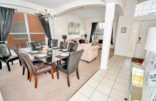 Disney Dream with Hot Tub, Pool, Xbox, Games Room, Lakeview, 10 min to Disney, Clubhouse - Foto 23