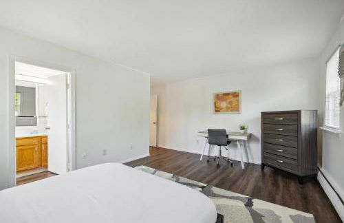 Pine Brook 1108 I Pool Gym I Free Parking ! - Foto 8