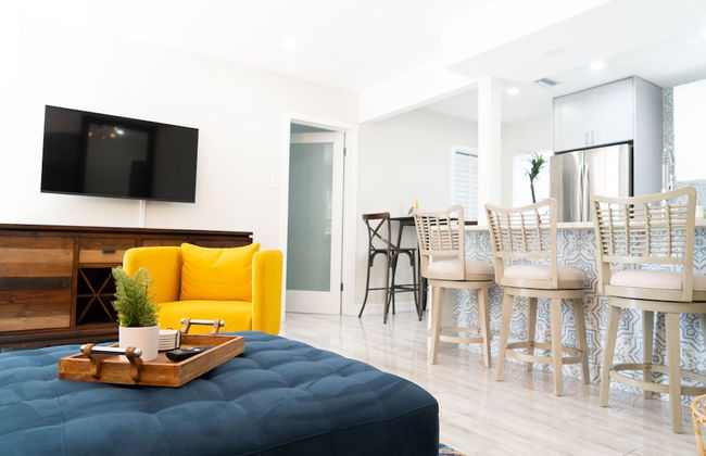 Modern Oasis - Photo 49