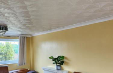 Spacious, 3 double bedroomed, free parking, 9 mins Elland Rd, nr Leeds City Centre - Foto 38