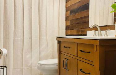 Centrally Located EVV Apartments - Foto 27