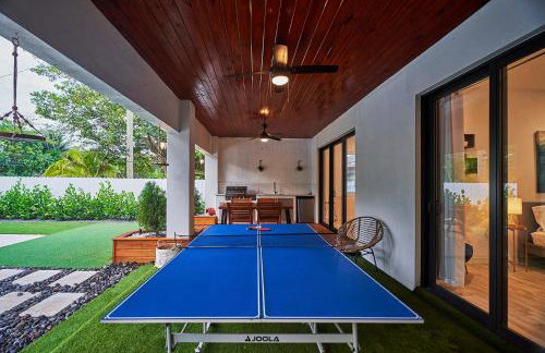 Modern New Construction Villa - Foto 35