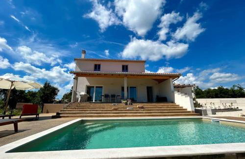 Villa Kresina - Photo 1