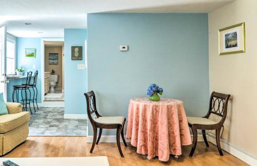 Quaint and Convenient! Cape Cod Apt Near Canal - Foto 9