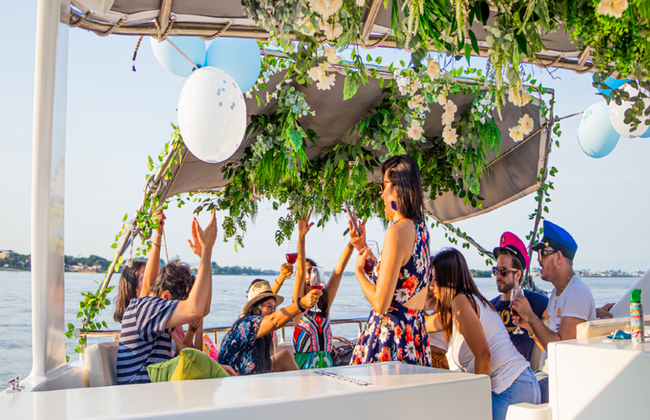 Guayas River Catamaran Ride - Enjoy the moment - Foto 1