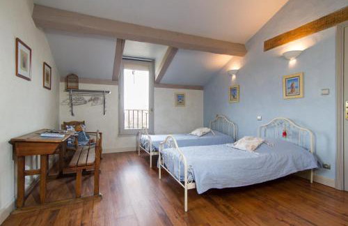 Gîte au Couchant à Caylus - Piscine - Jardin - 3 chambres - 8 personnes - 5 minutes du village médiéval - Foto 14