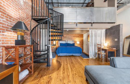 Industrial Modern Loft in Downtown Lafayette - Foto 12