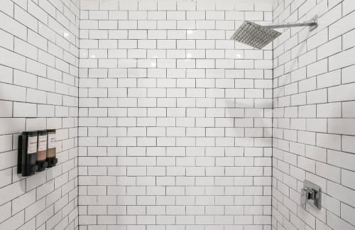 The WorkNest Stylish Stay w Desk & Fast Wi-Fi - Foto 13